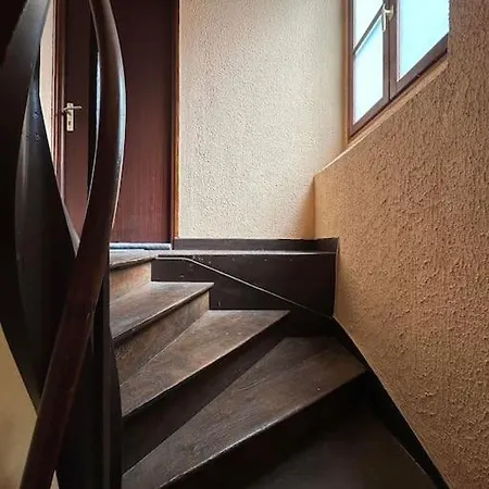 شقة Morgan' لووْ